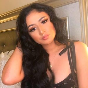 Meet your Posher, Rubi